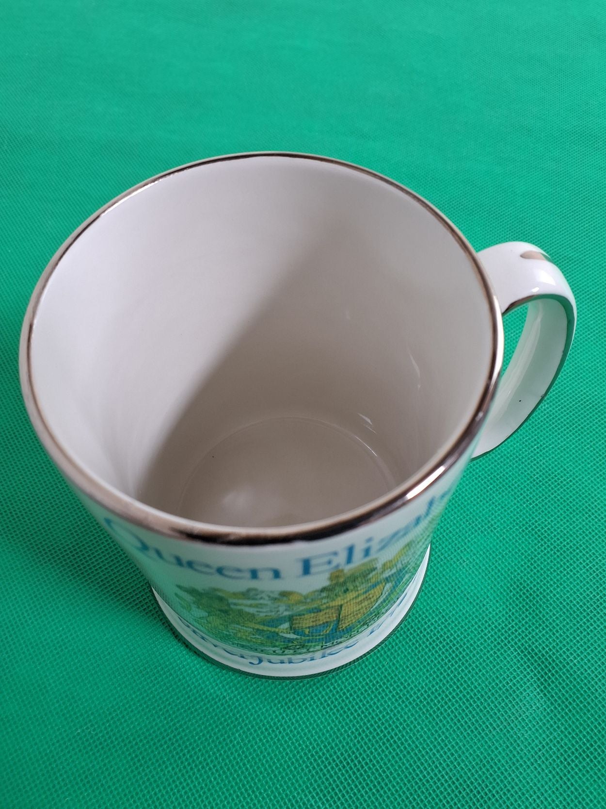 Krus Elizabeth II Silver Jubilee